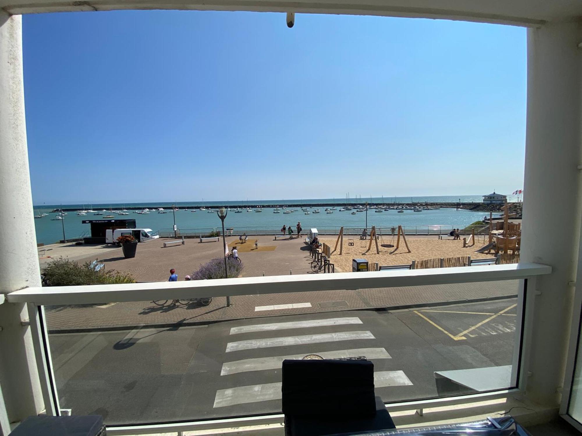 Appartement Vue Sur Mer Et Le Port Jard-sur-Mer Exteriör bild